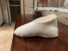 Load image into Gallery viewer, Wool Winter Slippers for Men & Women