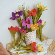 Load image into Gallery viewer, Handmade Felt Flowers