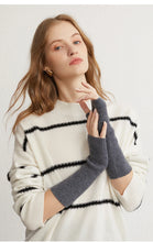 Load image into Gallery viewer, 100% Cashmere Fingerless Gloves