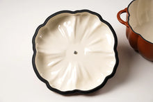 Load image into Gallery viewer, Pumpkin Enameled Cast Iron Dutch Oven - 1.9L Non-Stick Casserole Dish