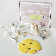 Load image into Gallery viewer, Wooden Pretend Play Spa Makeup Set