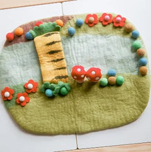 Load image into Gallery viewer, Handmade Wool Felt Play Mats