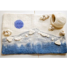 Load image into Gallery viewer, Handmade Wool Felt Play Mats