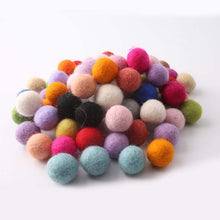 Load image into Gallery viewer, Colored Wool Felt Balls