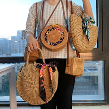 Load image into Gallery viewer, Woven Straw Boho Round Bags