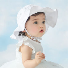 Load image into Gallery viewer, Wide Brimmed Sun Hat for Baby