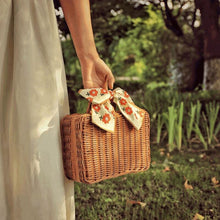 Load image into Gallery viewer, Retro Rattan Storage Basket with Handle