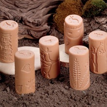 Load image into Gallery viewer, Montessori Play Dough Stamp Toys- Bugs, Animals, Ocean, Leaves