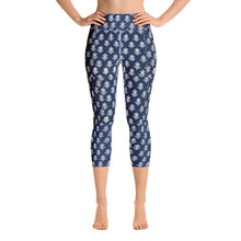 Load image into Gallery viewer, Petite Flower Yoga Capri Leggings