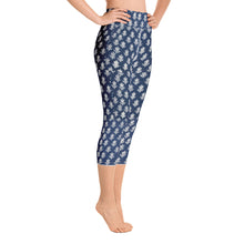 Load image into Gallery viewer, Petite Flower Yoga Capri Leggings