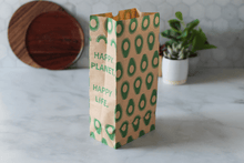 Load image into Gallery viewer, Recyclable Paper Lunch Sacs - 50 Count Variety Pack (25 Avoc
