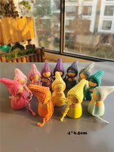 Load image into Gallery viewer, Wooden Peg Dolls with Crochet Hats, Rainbow Set
