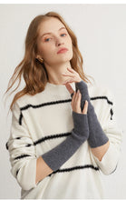 Load image into Gallery viewer, 100% Cashmere Fingerless Gloves
