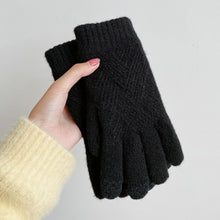 Load image into Gallery viewer, Crosshatch Cashmere Winter Gloves
