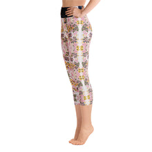 Load image into Gallery viewer, India Flower Yoga Capri Leggings
